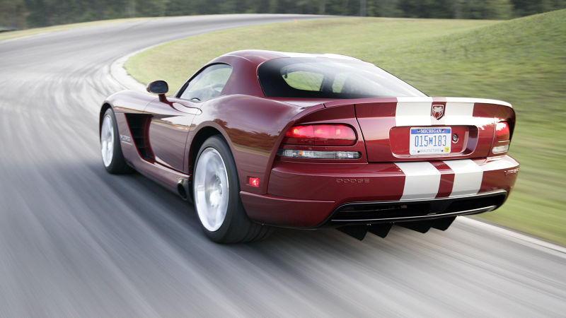 Illustration for article titled The Ten Worst Cars For A Summer Road trip